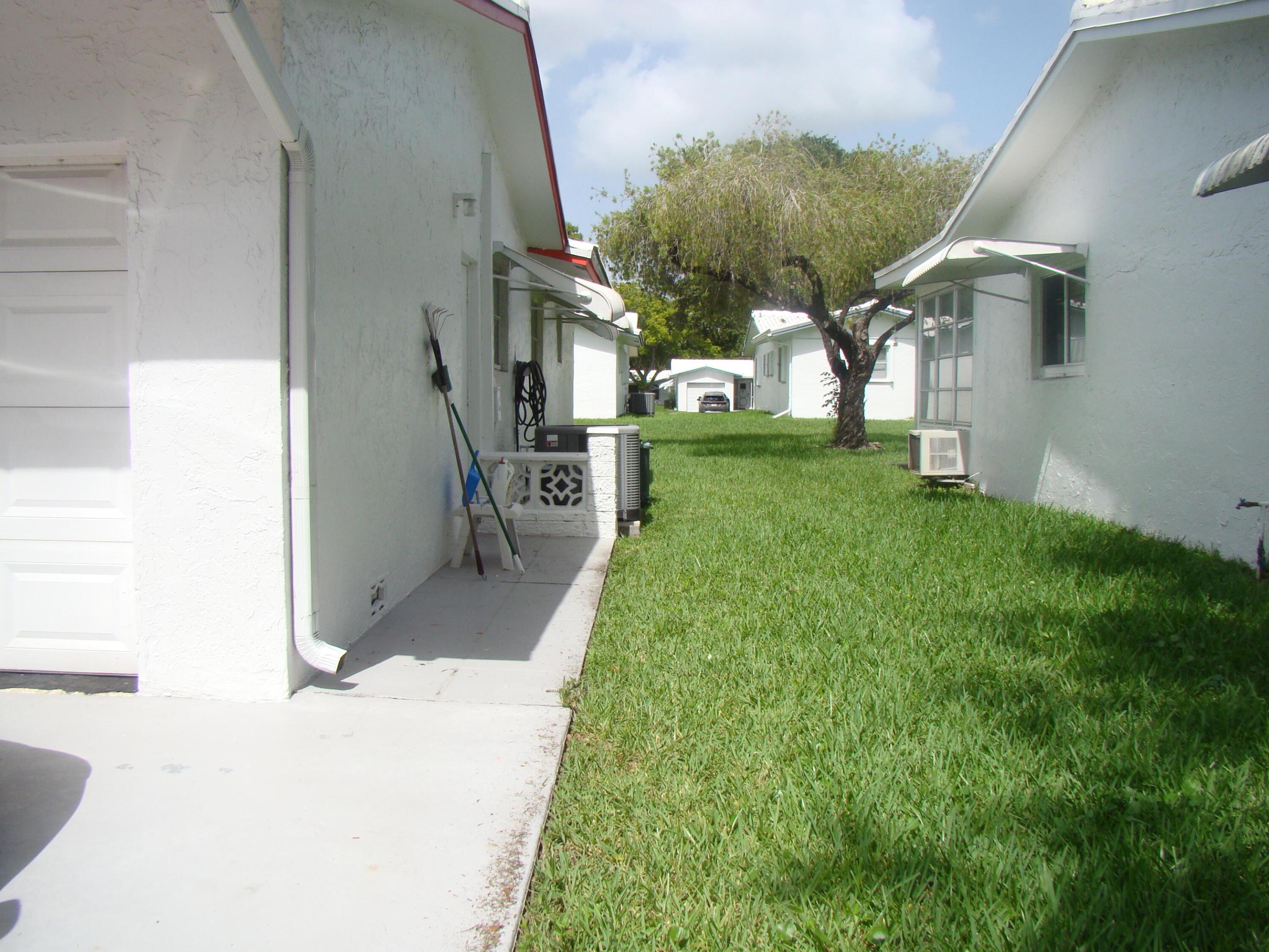 LAUDERDALE WEST 2 SEC - Residential