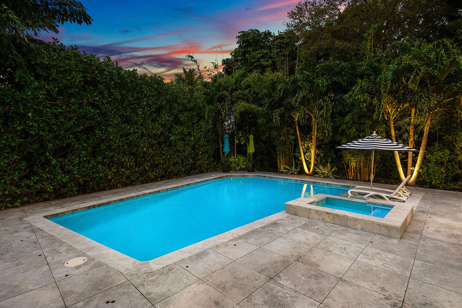ROYAL PALM YACHT & COUNTRY CLUB - Residential