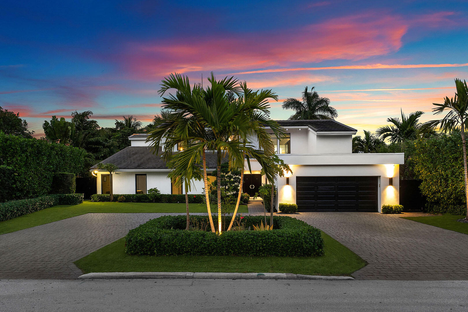 ROYAL PALM YACHT & COUNTRY CLUB - Residential