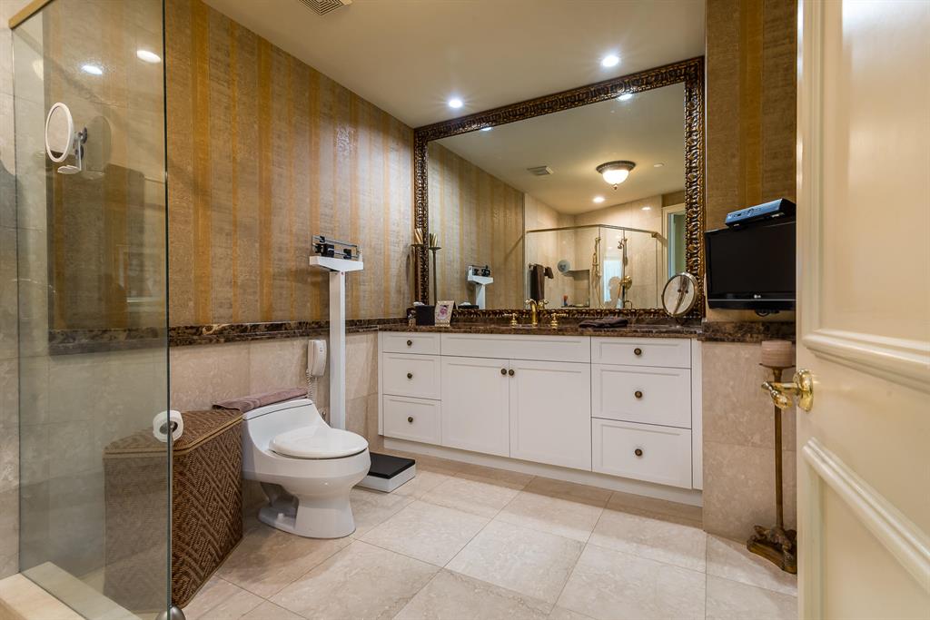 MIZNER GRAND CONDO - Residential