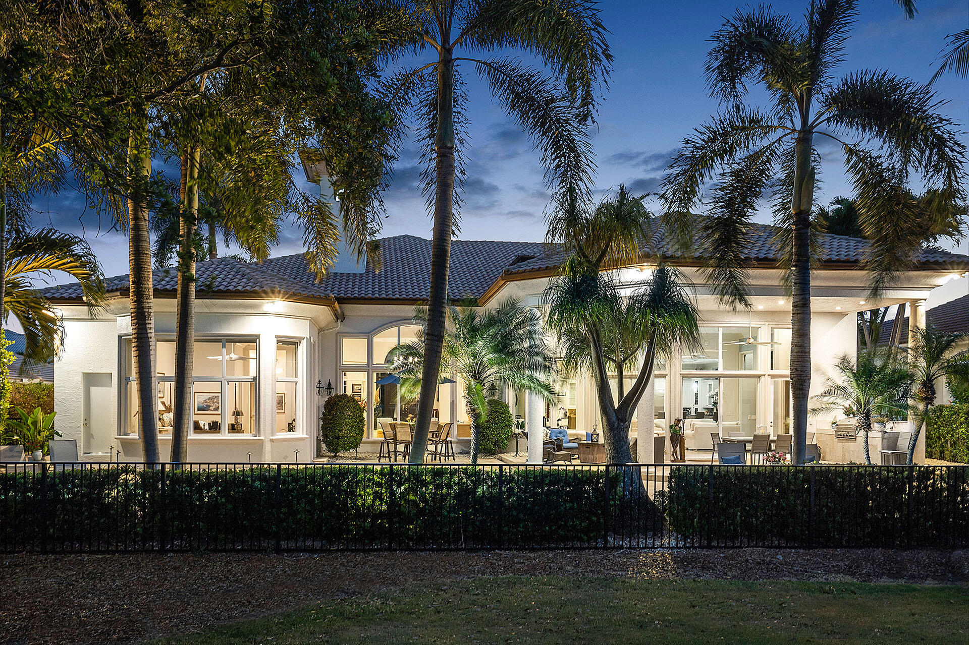ROYAL PALM YACHT & COUNTRY CLUB - Residential