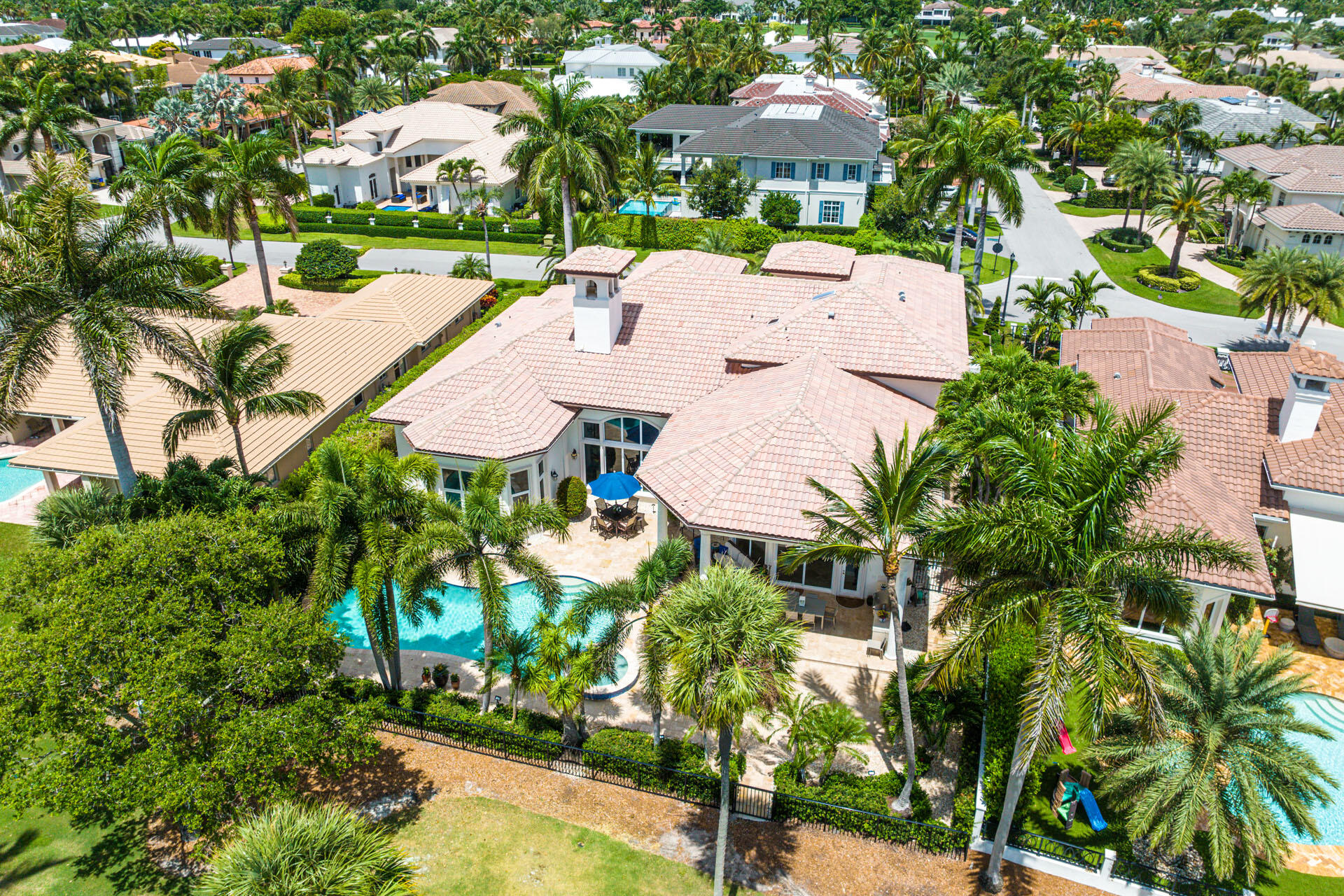 ROYAL PALM YACHT & COUNTRY CLUB - Residential