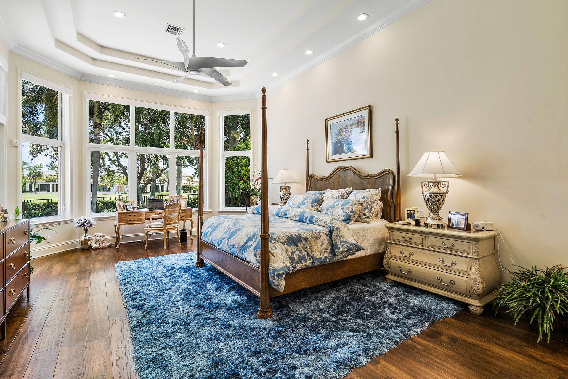 ROYAL PALM YACHT & COUNTRY CLUB - Residential