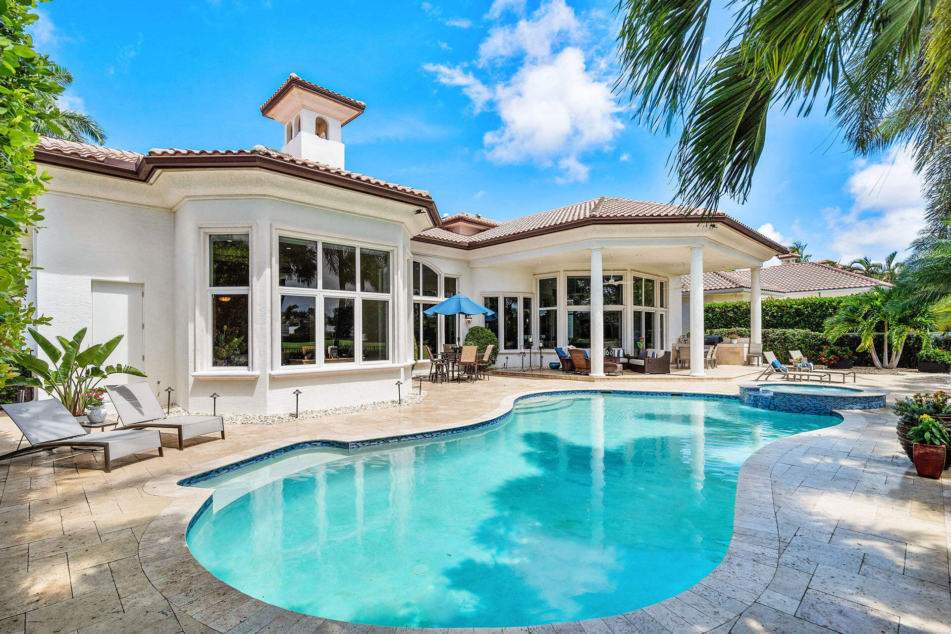 ROYAL PALM YACHT & COUNTRY CLUB - Residential
