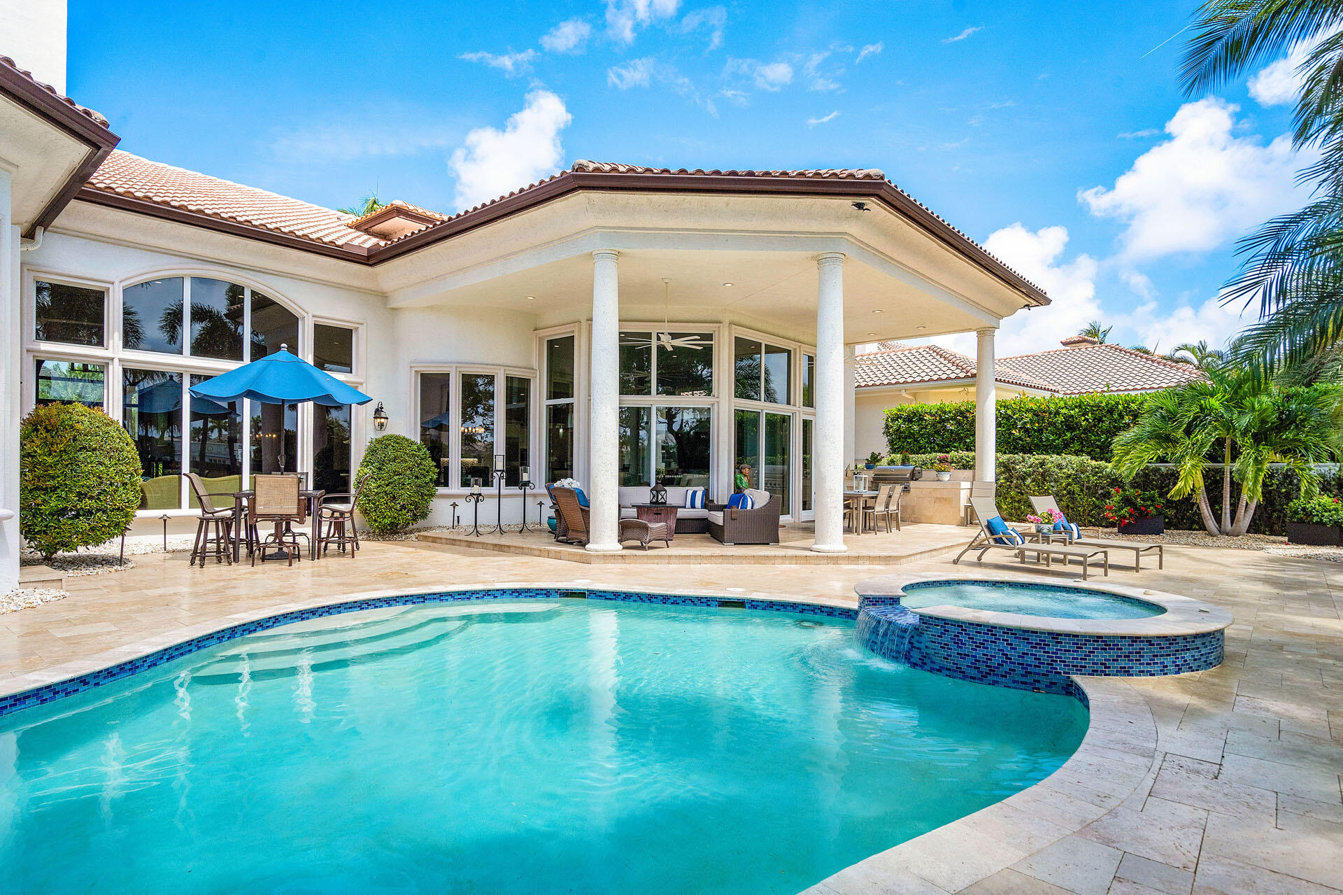 ROYAL PALM YACHT & COUNTRY CLUB - Residential
