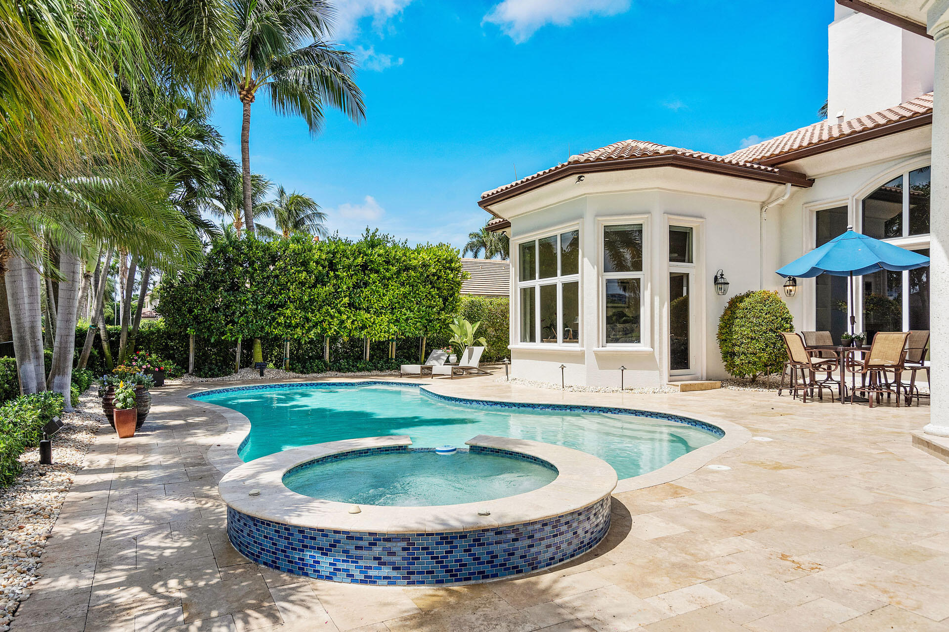 ROYAL PALM YACHT & COUNTRY CLUB - Residential