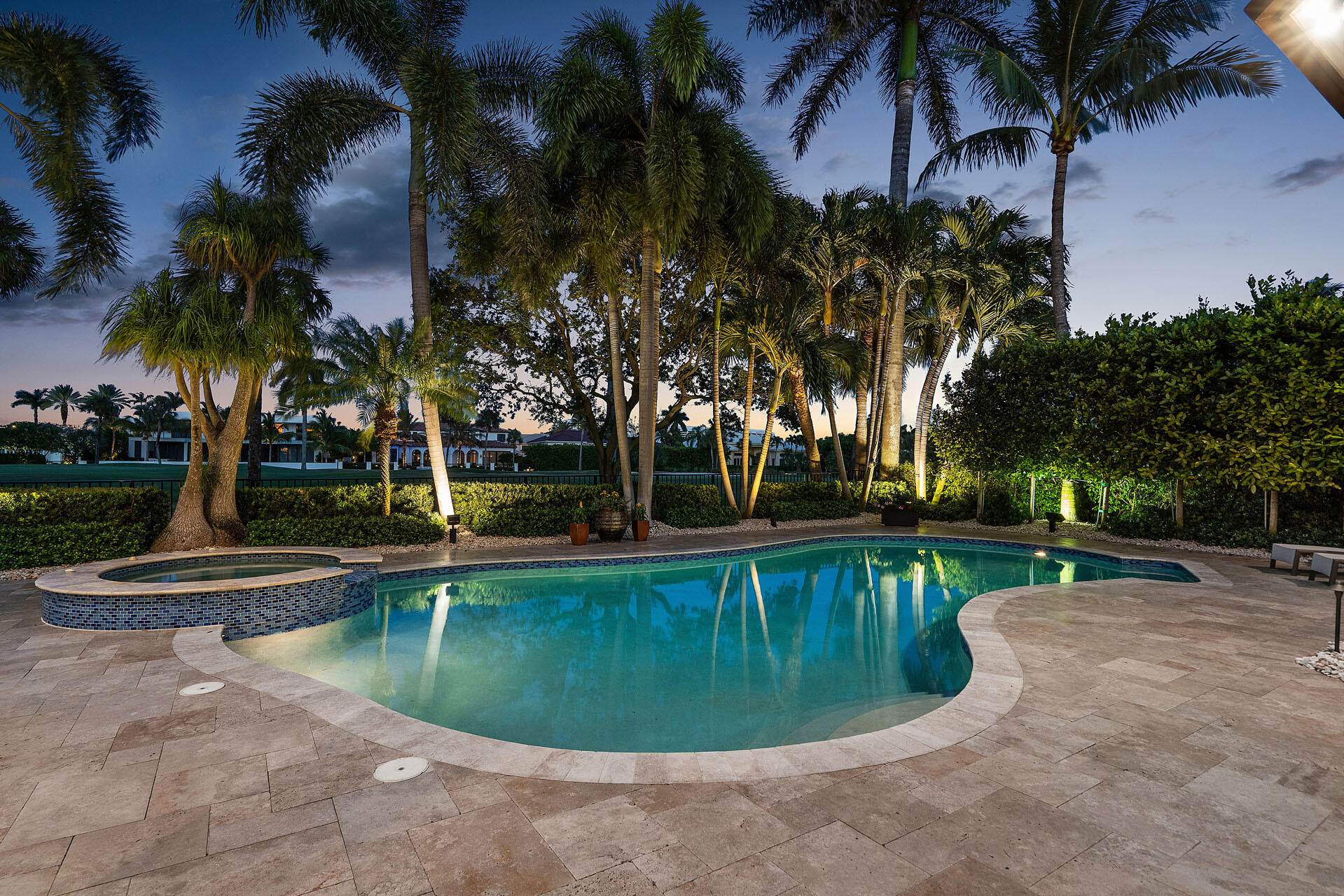 ROYAL PALM YACHT & COUNTRY CLUB - Residential