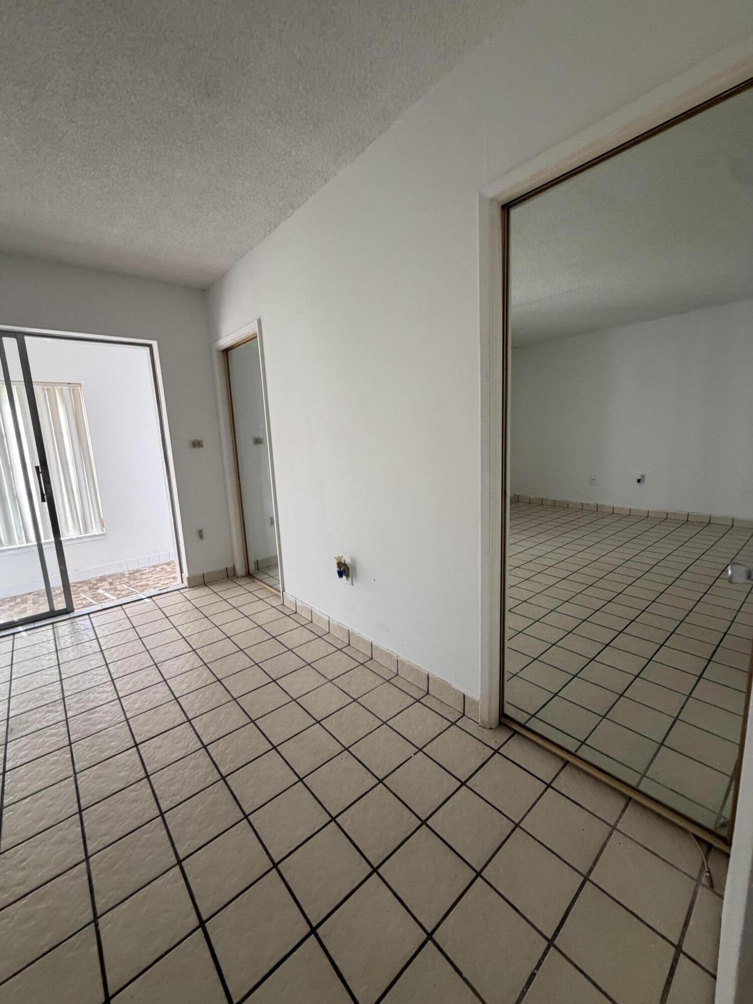 RO-MONT SOUTH CONDO D - Residential