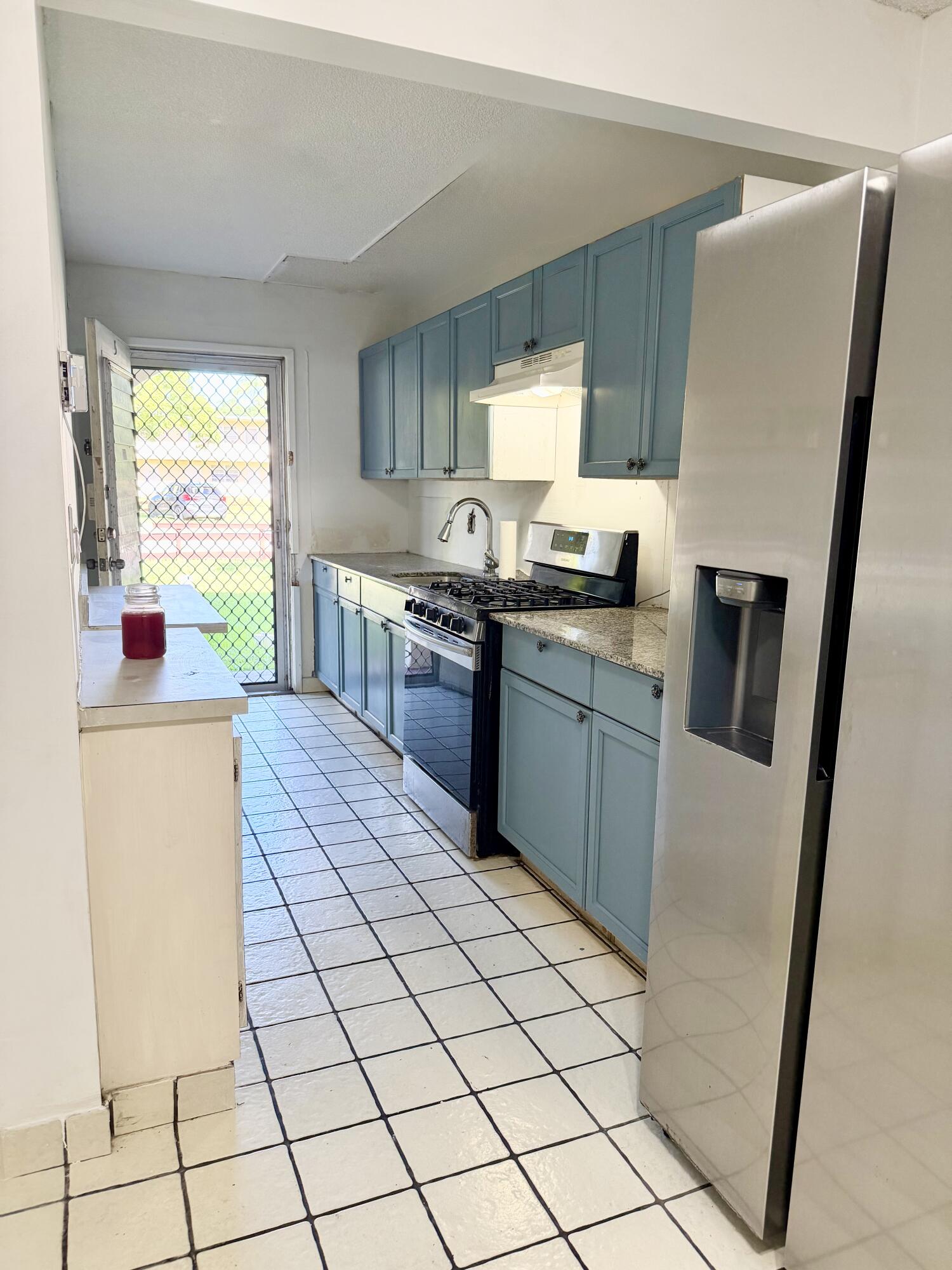 RO-MONT SOUTH CONDO D - Residential