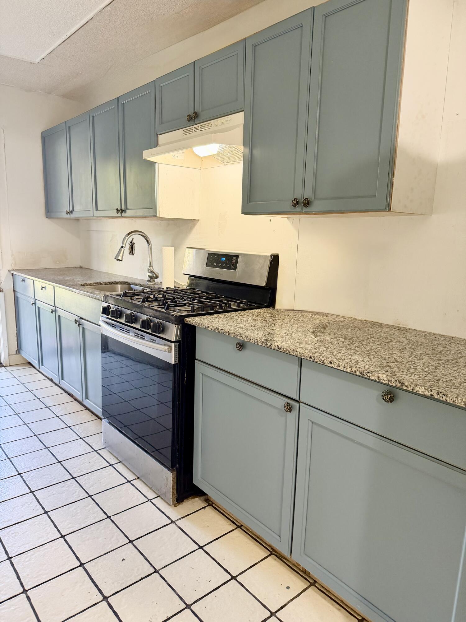 RO-MONT SOUTH CONDO D - Residential