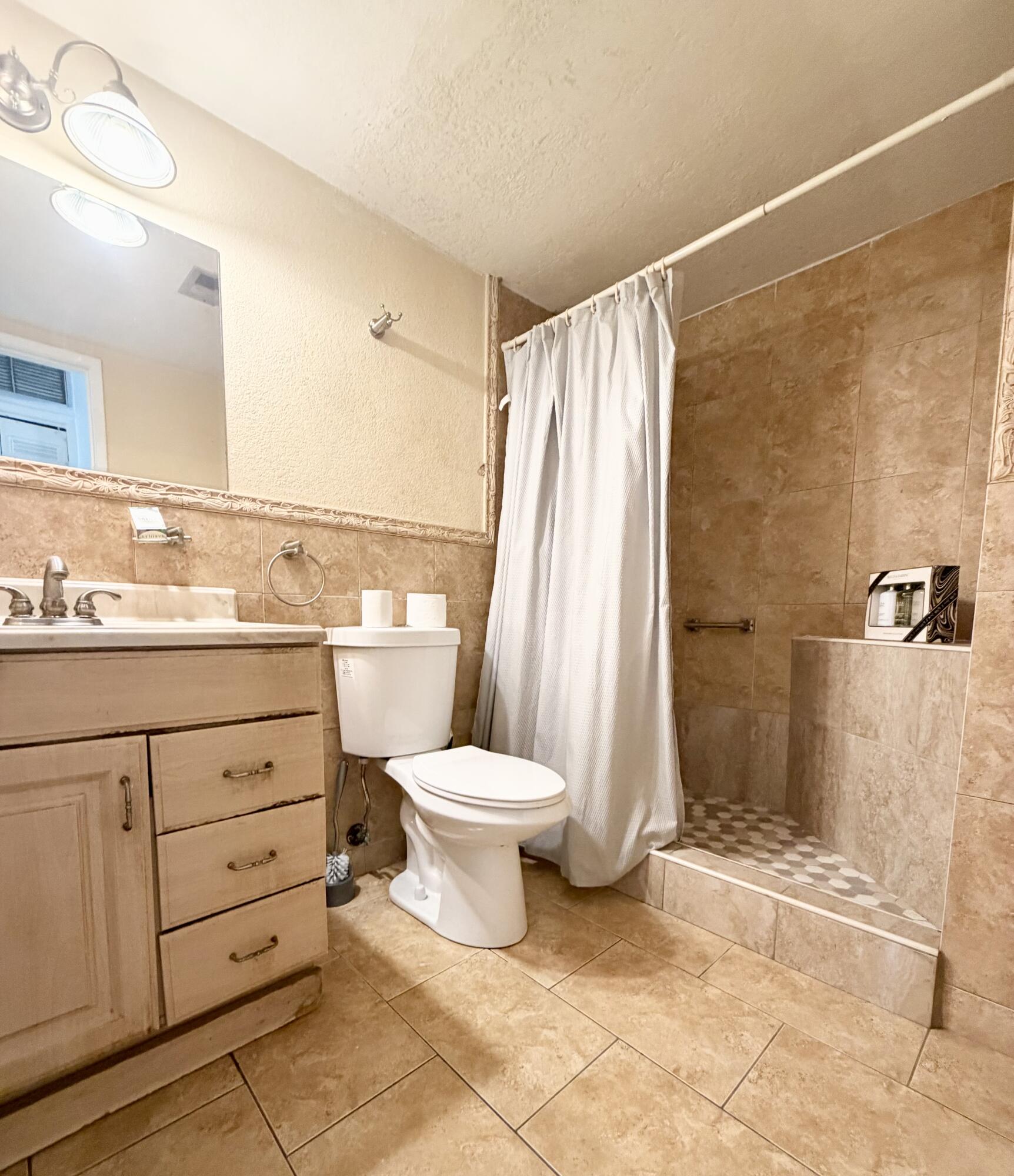 RO-MONT SOUTH CONDO D - Residential