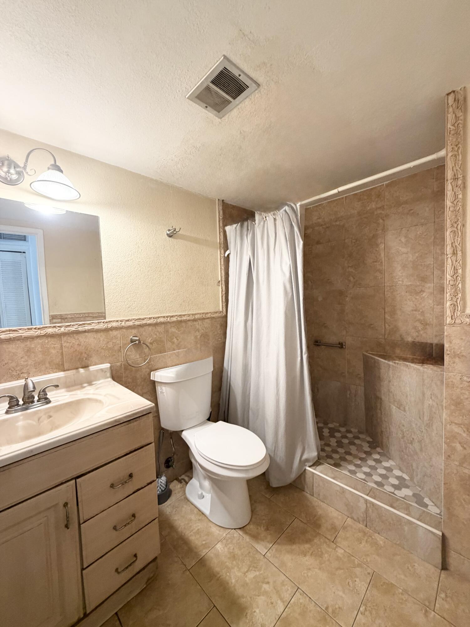 RO-MONT SOUTH CONDO D - Residential