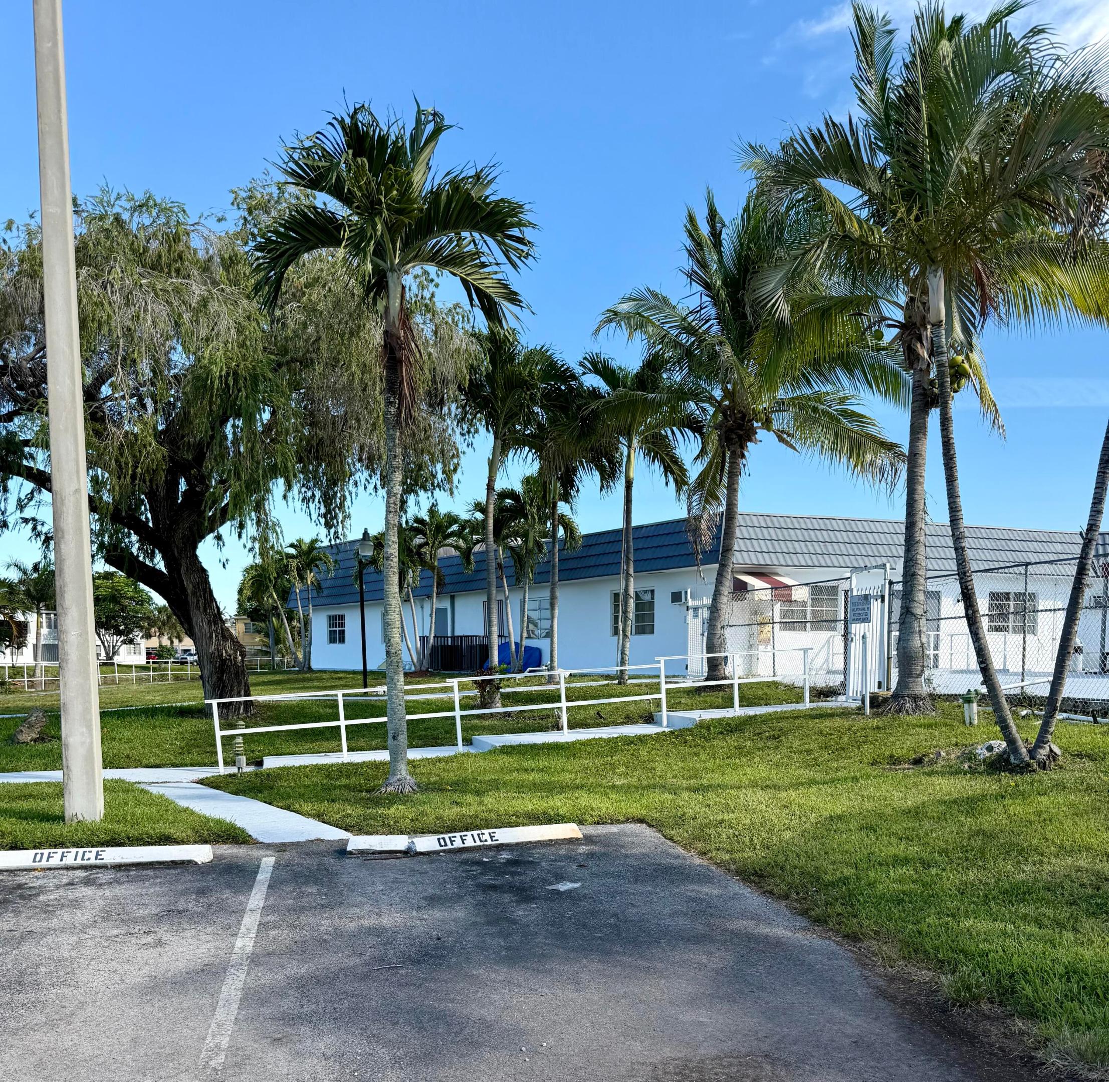 RO-MONT SOUTH CONDO D - Residential