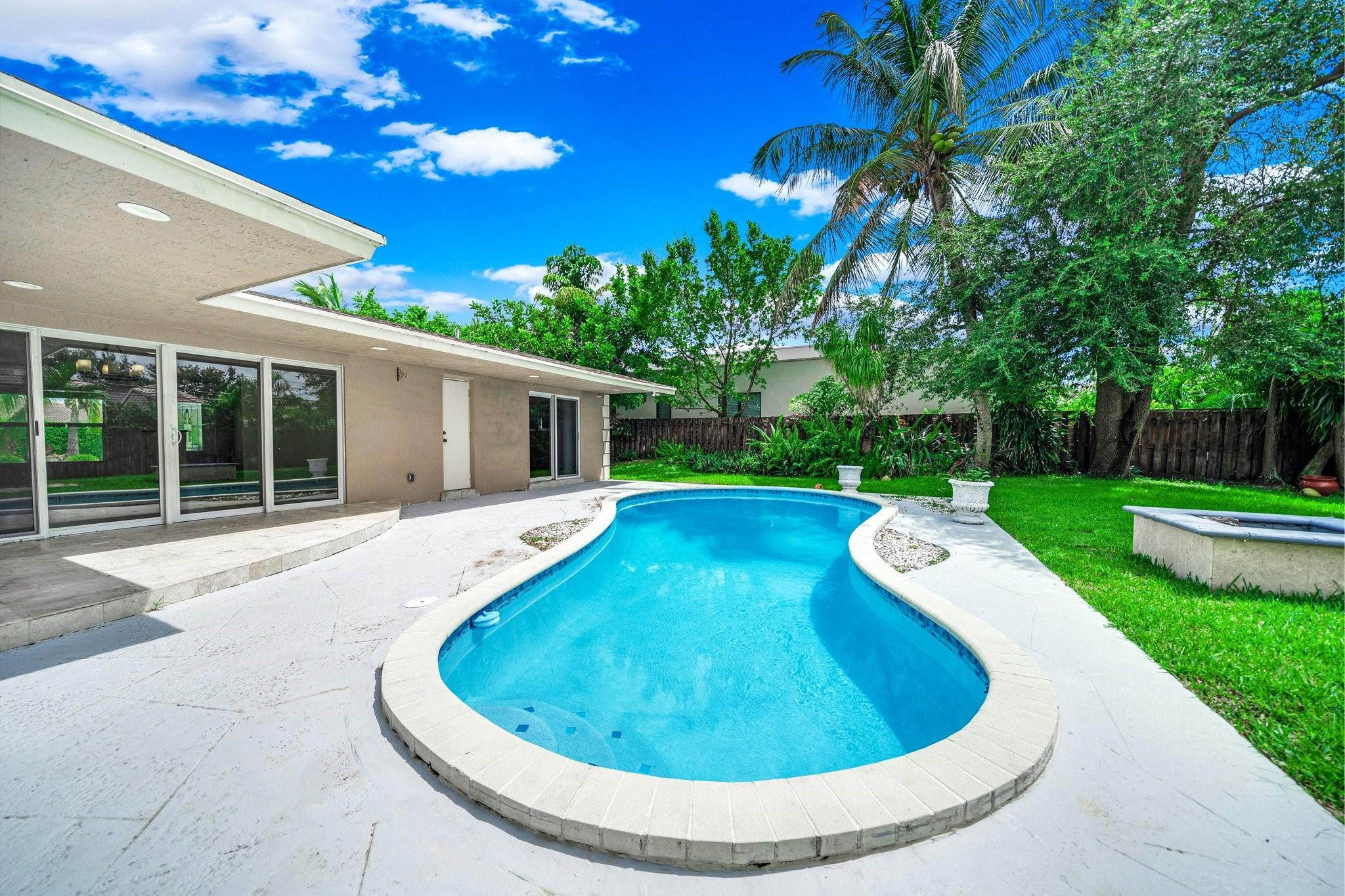 CORAL RIDGE COUNTRY CLUB ADD - Residential Lease