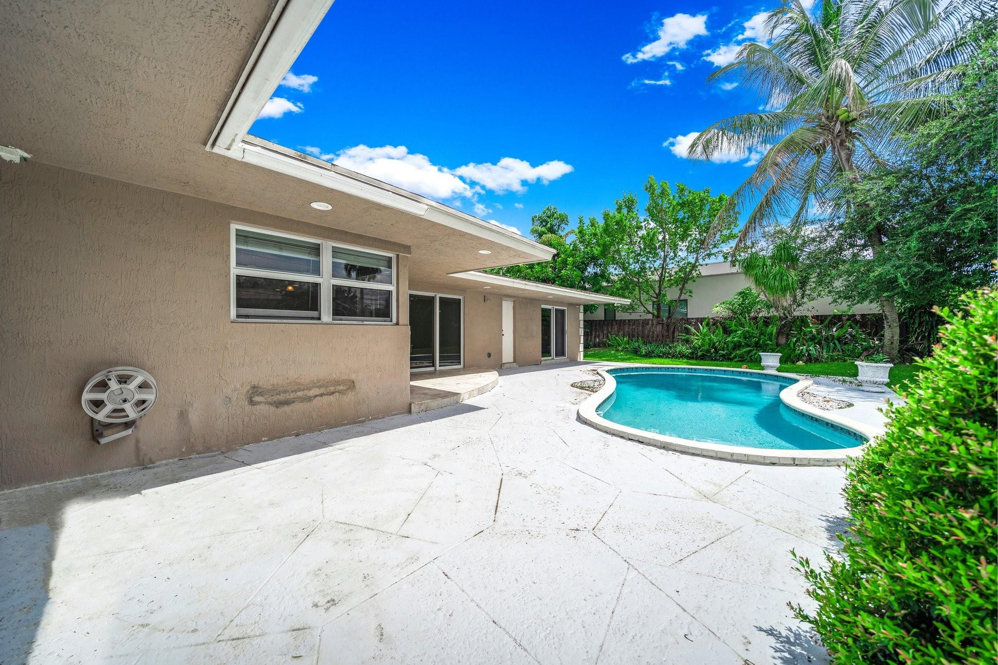 CORAL RIDGE COUNTRY CLUB ADD - Residential Lease