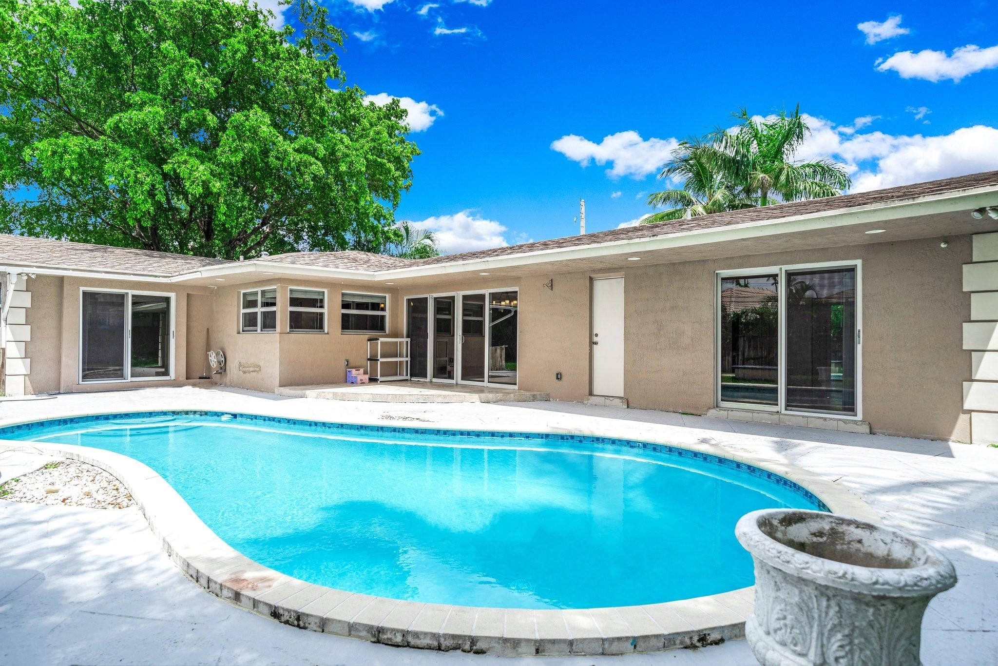 CORAL RIDGE COUNTRY CLUB ADD - Residential Lease