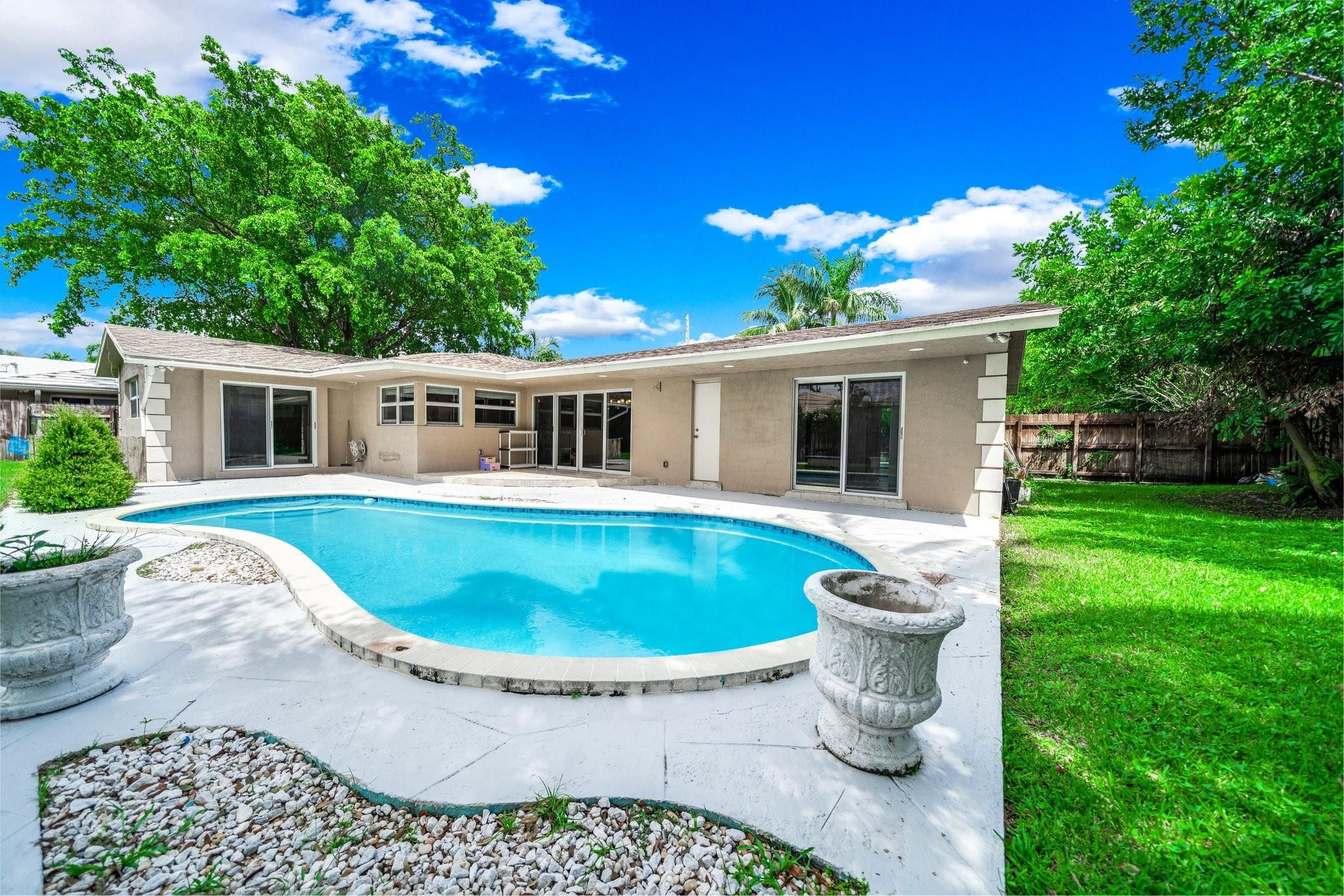 CORAL RIDGE COUNTRY CLUB ADD - Residential Lease