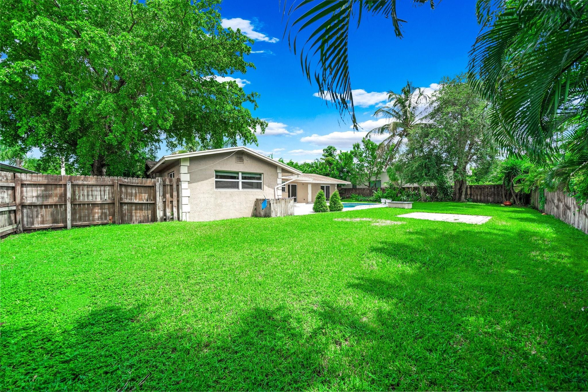 CORAL RIDGE COUNTRY CLUB ADD - Residential Lease