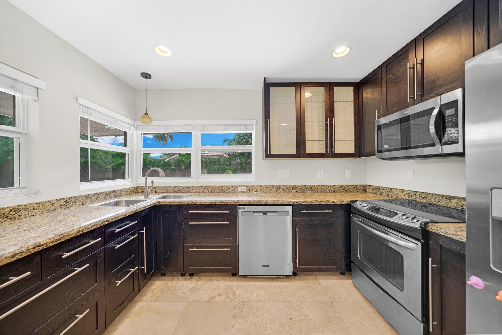 CORAL RIDGE COUNTRY CLUB ADD - Residential Lease