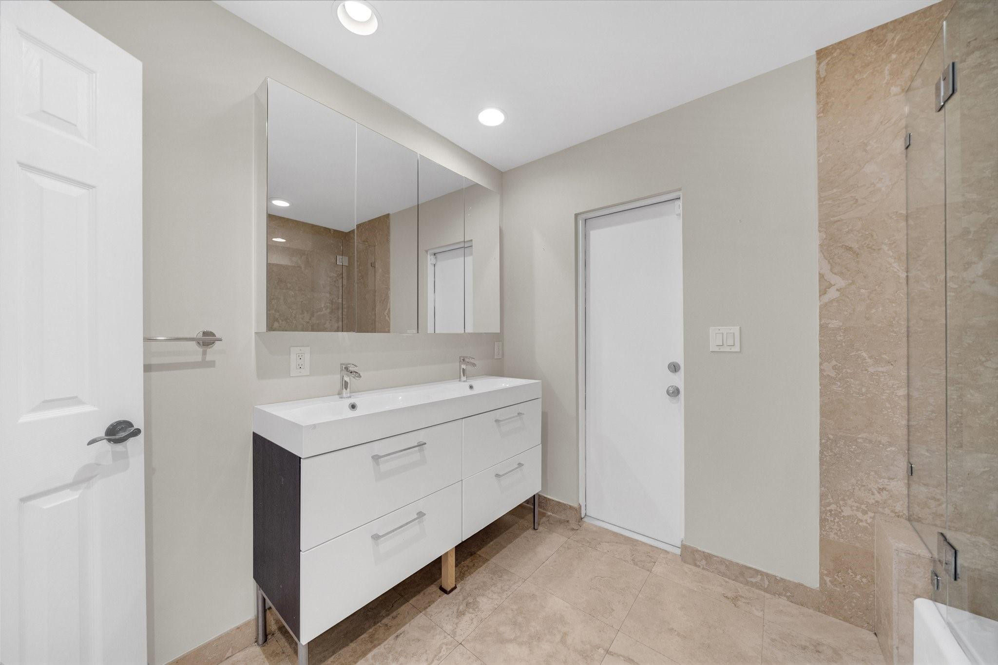CORAL RIDGE COUNTRY CLUB ADD - Residential Lease