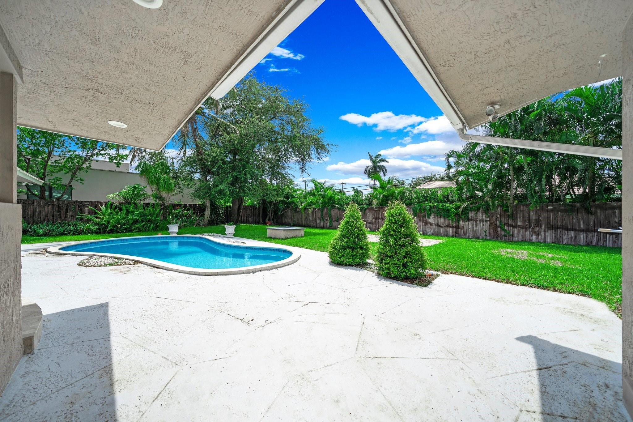CORAL RIDGE COUNTRY CLUB ADD - Residential Lease