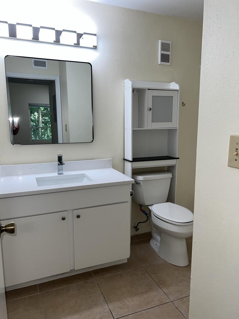 SAILBOAT POINTE CONDO - Residential Lease