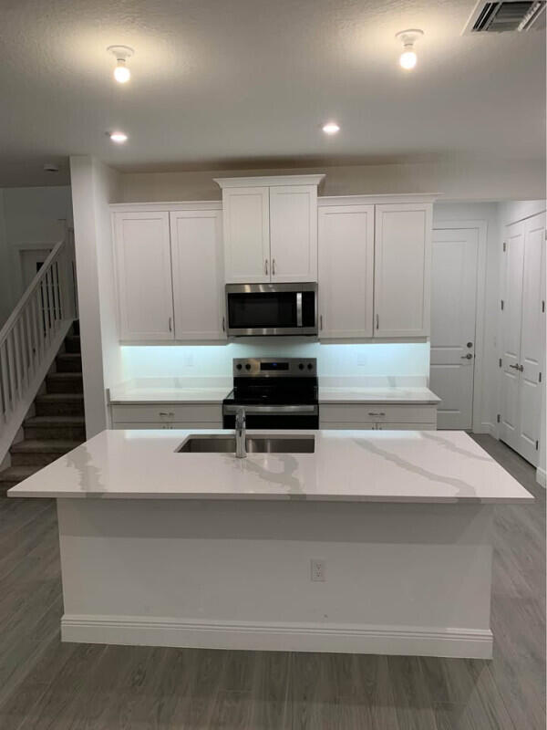 WEST JENSEN PUD PHASE 1B PARCELS 6.0  6.4-6.8 - Residential Lease