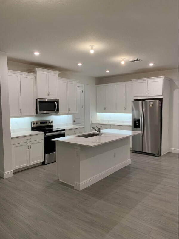 WEST JENSEN PUD PHASE 1B PARCELS 6.0  6.4-6.8 - Residential Lease