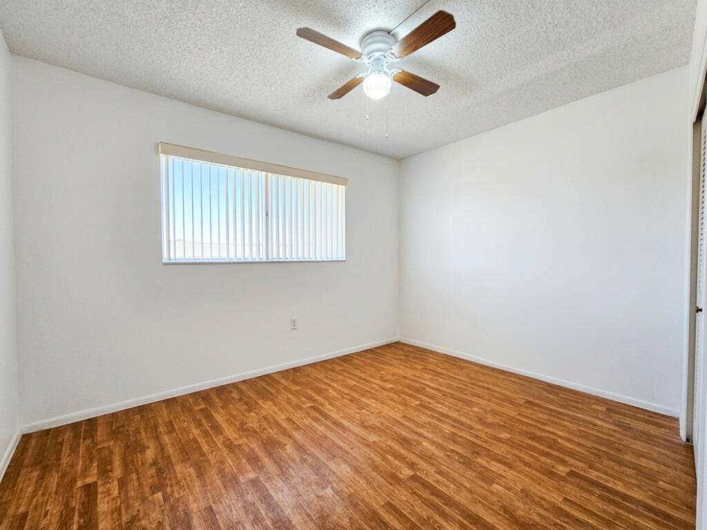 Sunrise Lakes - Residential