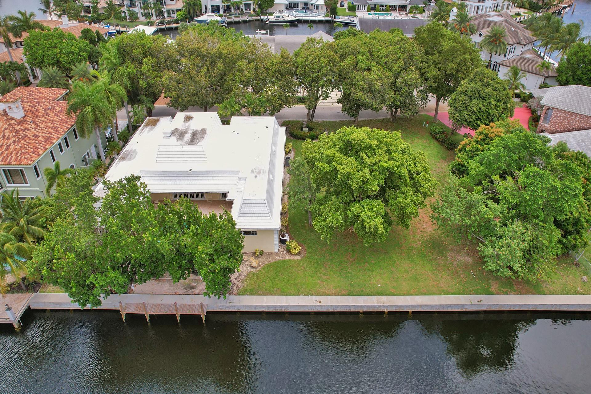 Bay Colony - Land