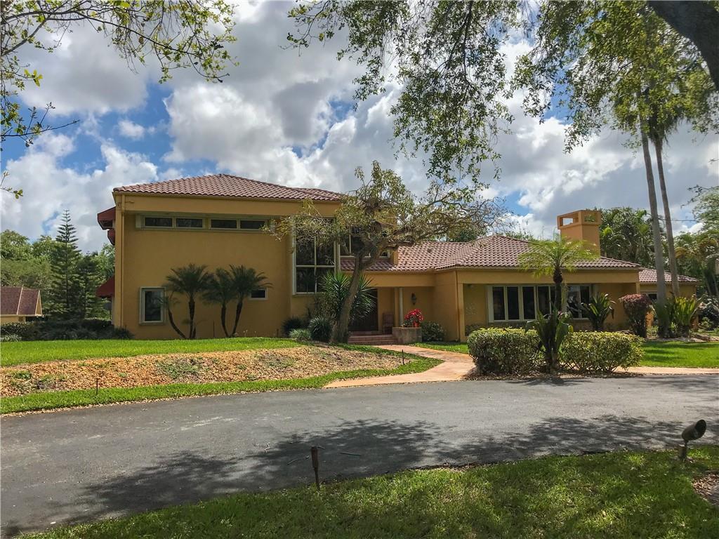 SUNSHINE RANCHES - Residential