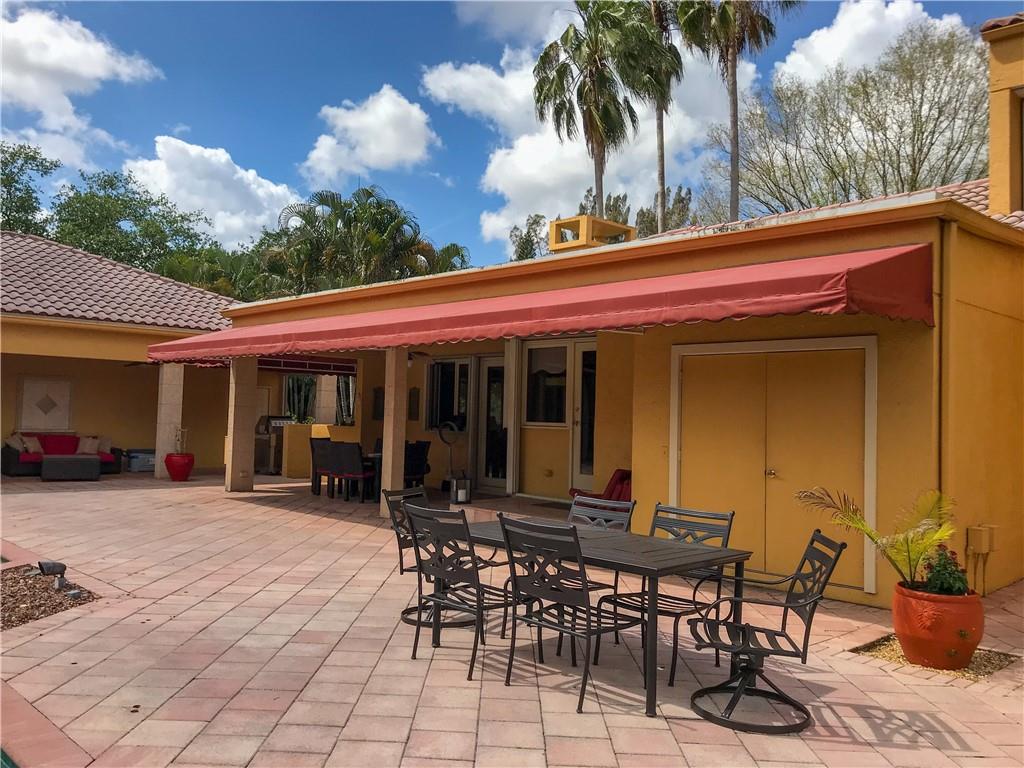 SUNSHINE RANCHES - Residential