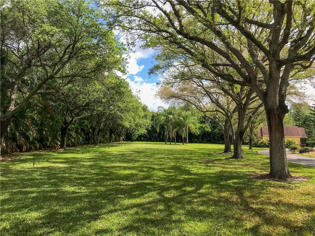 SUNSHINE RANCHES - Residential