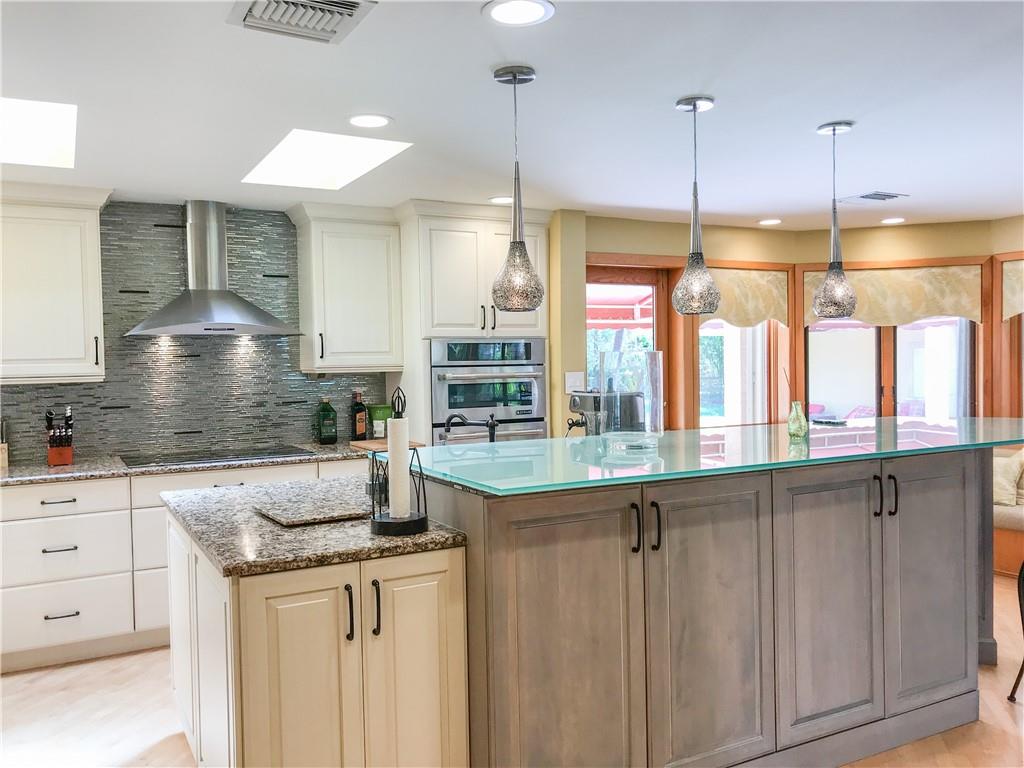 SUNSHINE RANCHES - Residential