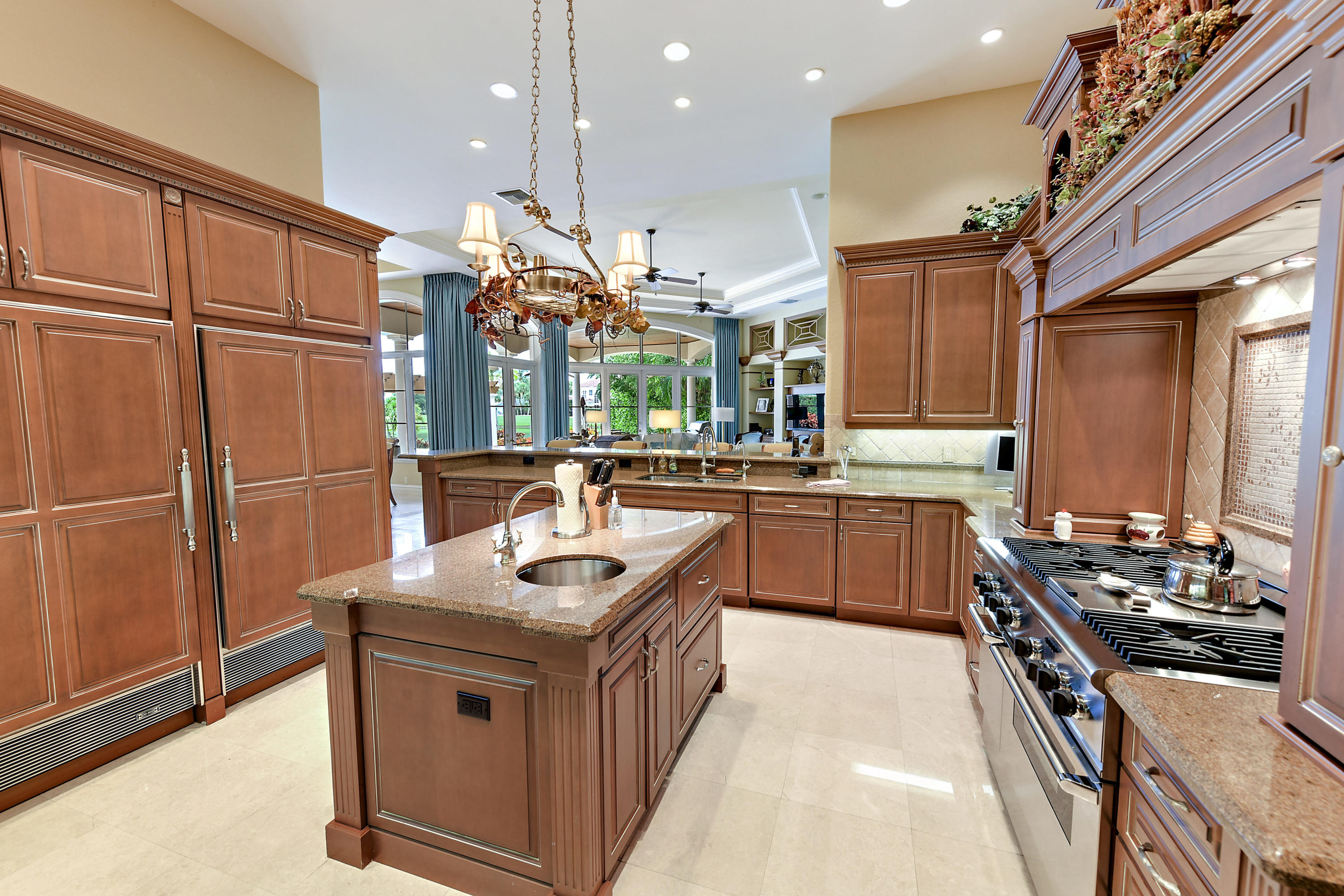 ST ANDREWS COUNTRY CLUB - Residential