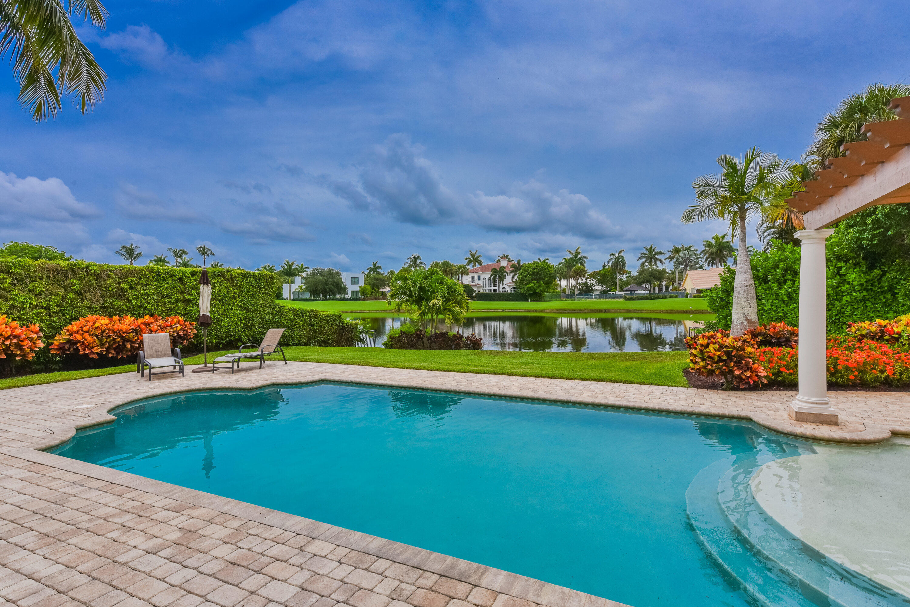 ST ANDREWS COUNTRY CLUB - Residential