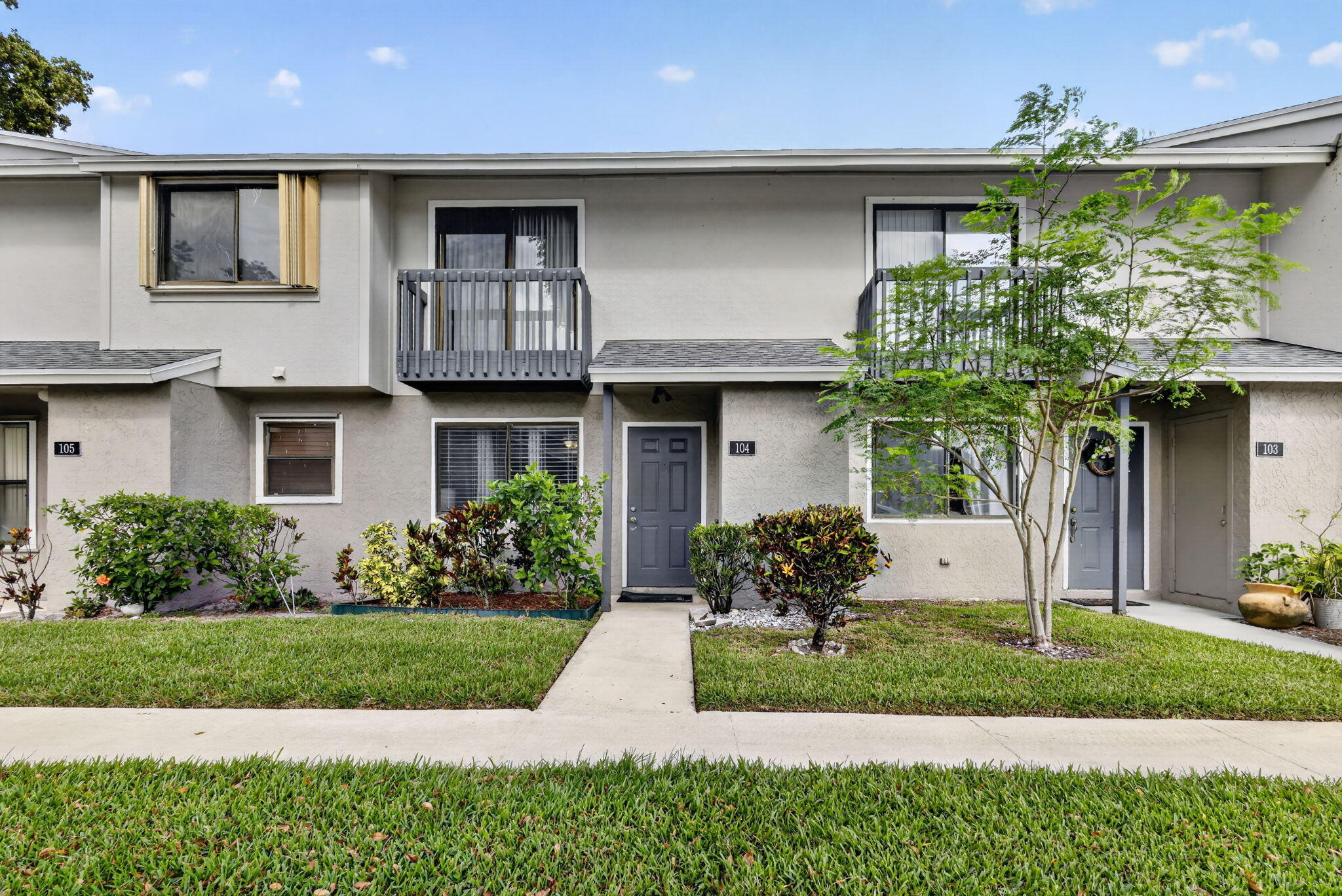 Great opportunity to make this 2 bedroom, 2.1 bath your home at a very great listing price. Great amenities offer an olympic size pool, spa, sauna and clubhouse, tennis and basketball courts, as well as playground.