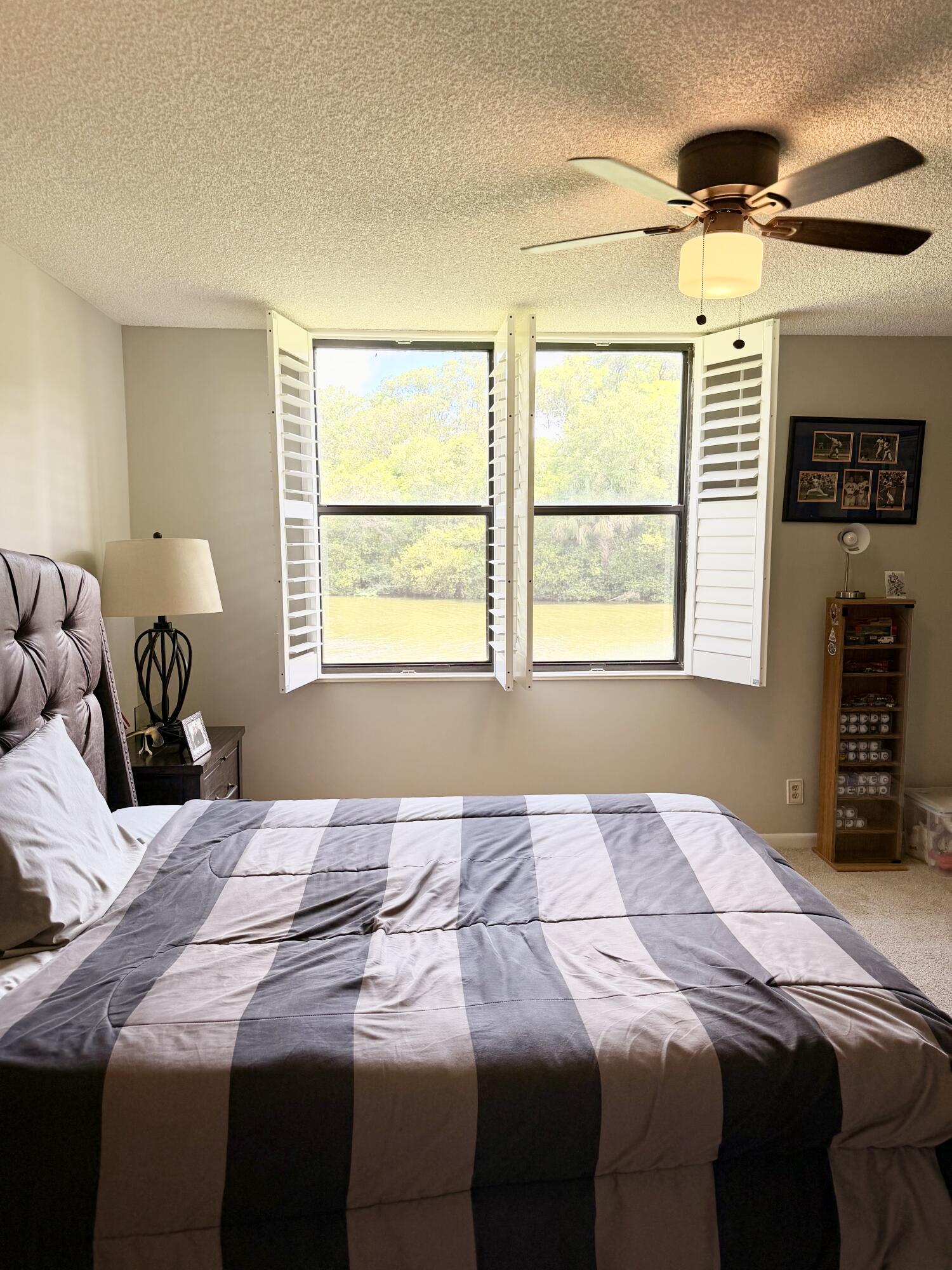 APPLEWOOD VILLAGE IV-B CONDO - Residential