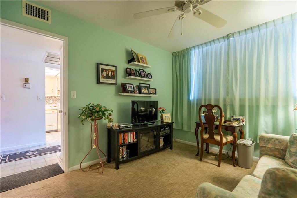 LIGHTHOUSE POINT PLAZA - Residential