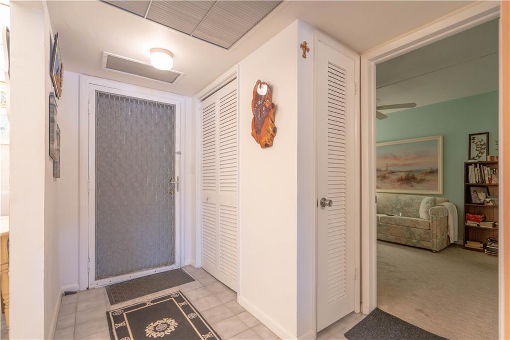 LIGHTHOUSE POINT PLAZA - Residential