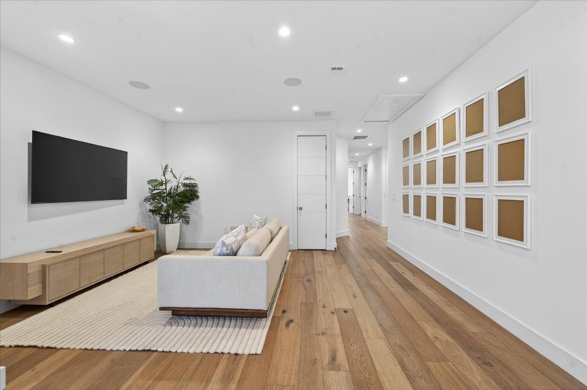 DEVON PLACE AT WOODFIELD COUNTRY CLUB - Residential