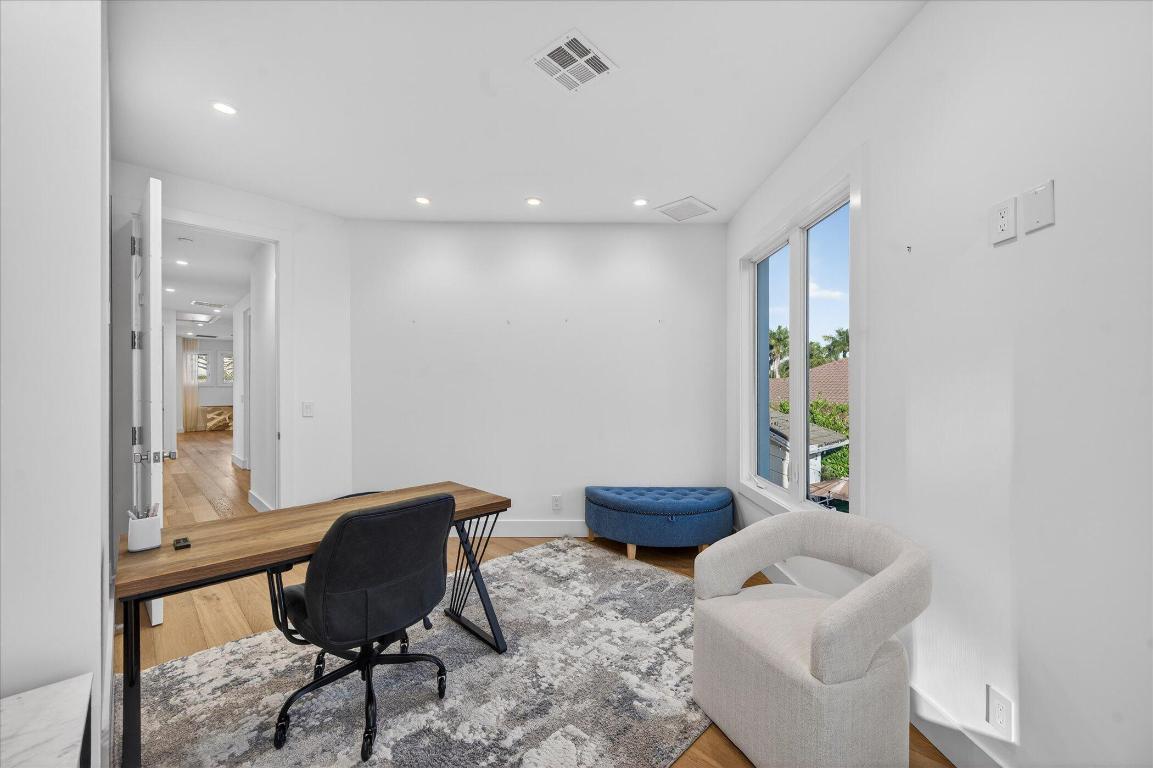 DEVON PLACE AT WOODFIELD COUNTRY CLUB - Residential