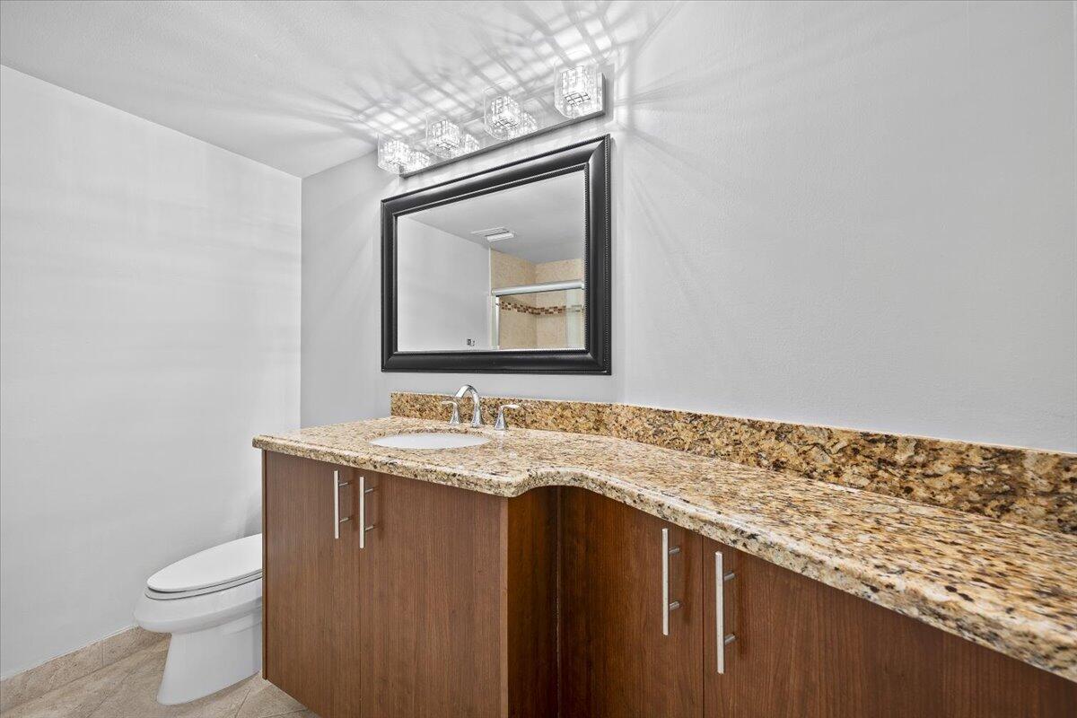 PHOENIX TOWERS CONDO - Residential