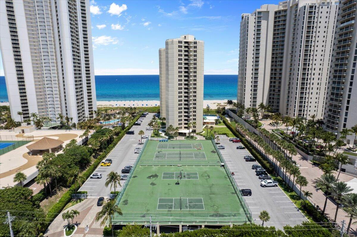 PHOENIX TOWERS CONDO - Residential