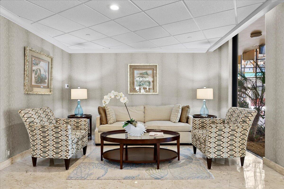 PHOENIX TOWERS CONDO - Residential