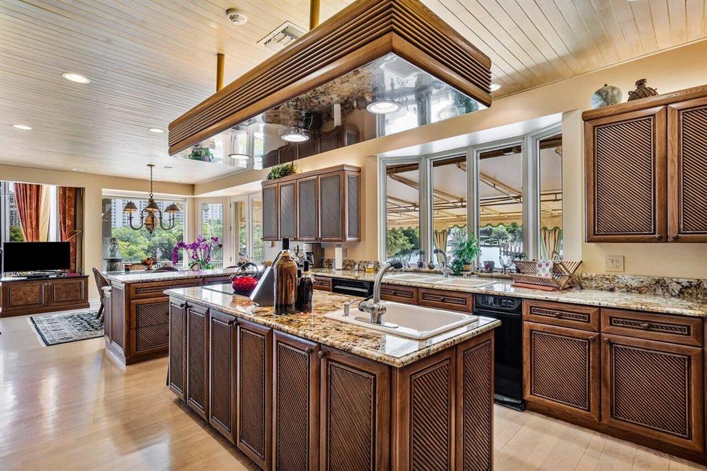 THE SANCTUARY - Residential