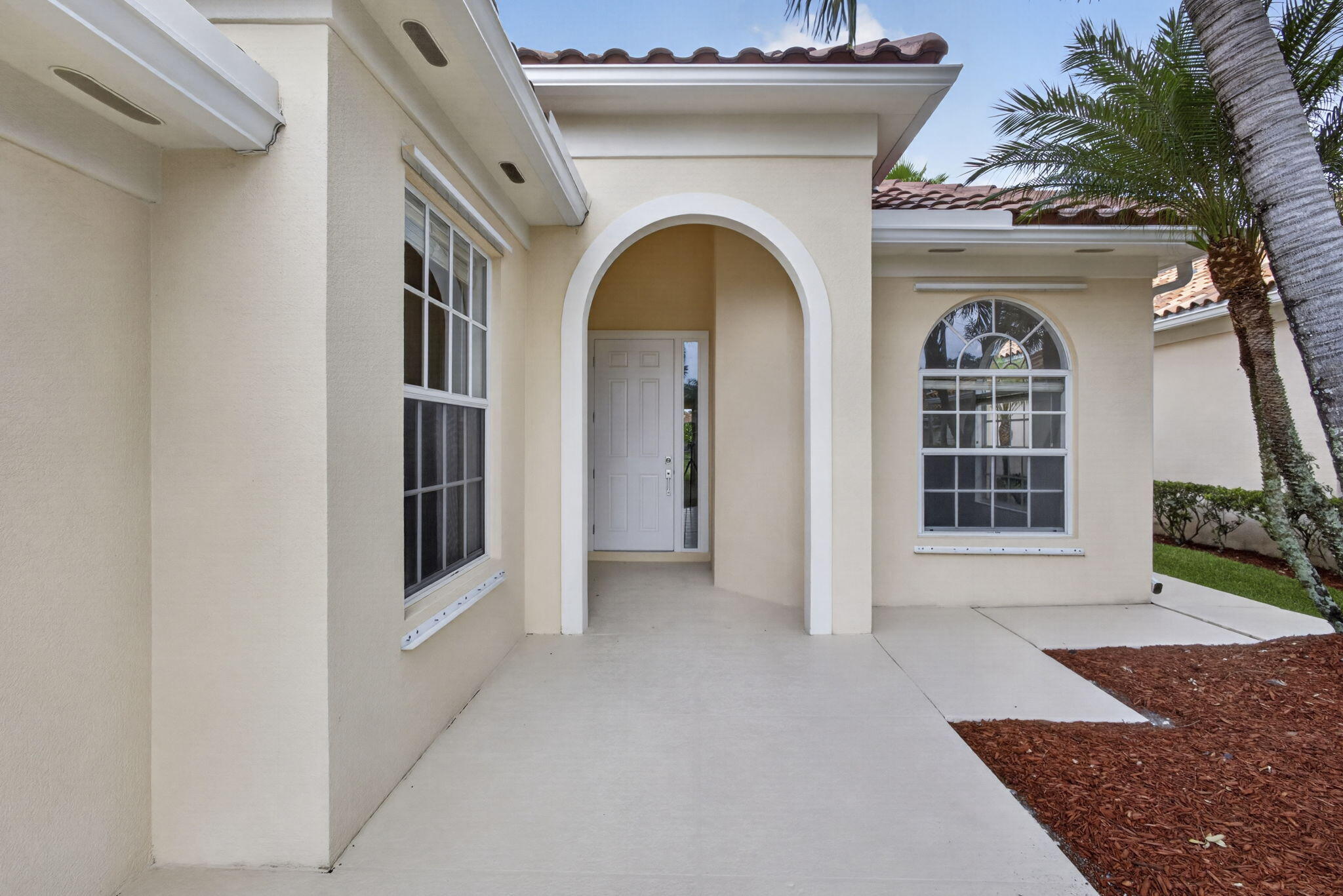 RIVERWALK 4 - Residential