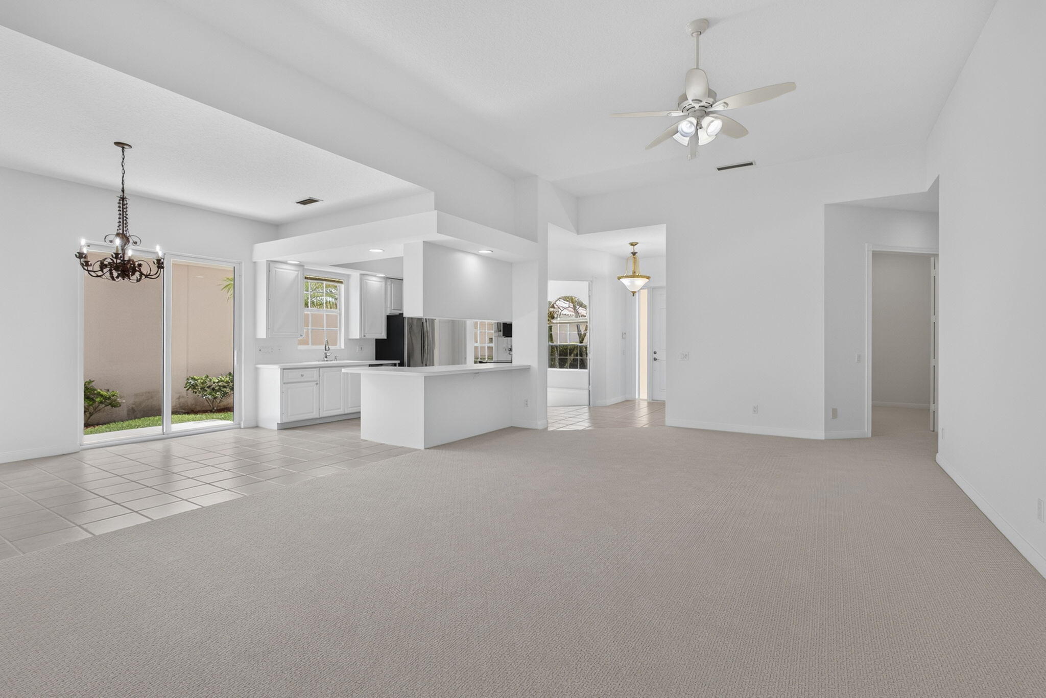 RIVERWALK 4 - Residential