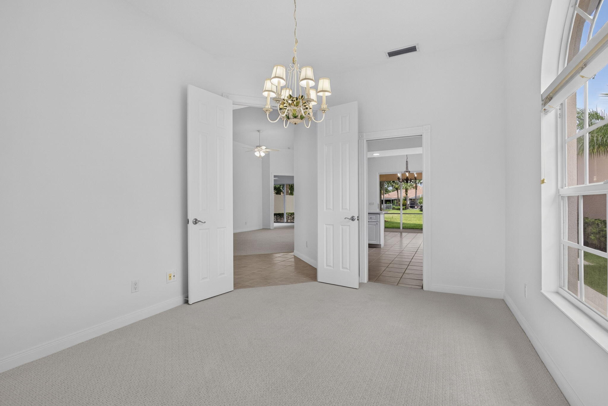 RIVERWALK 4 - Residential