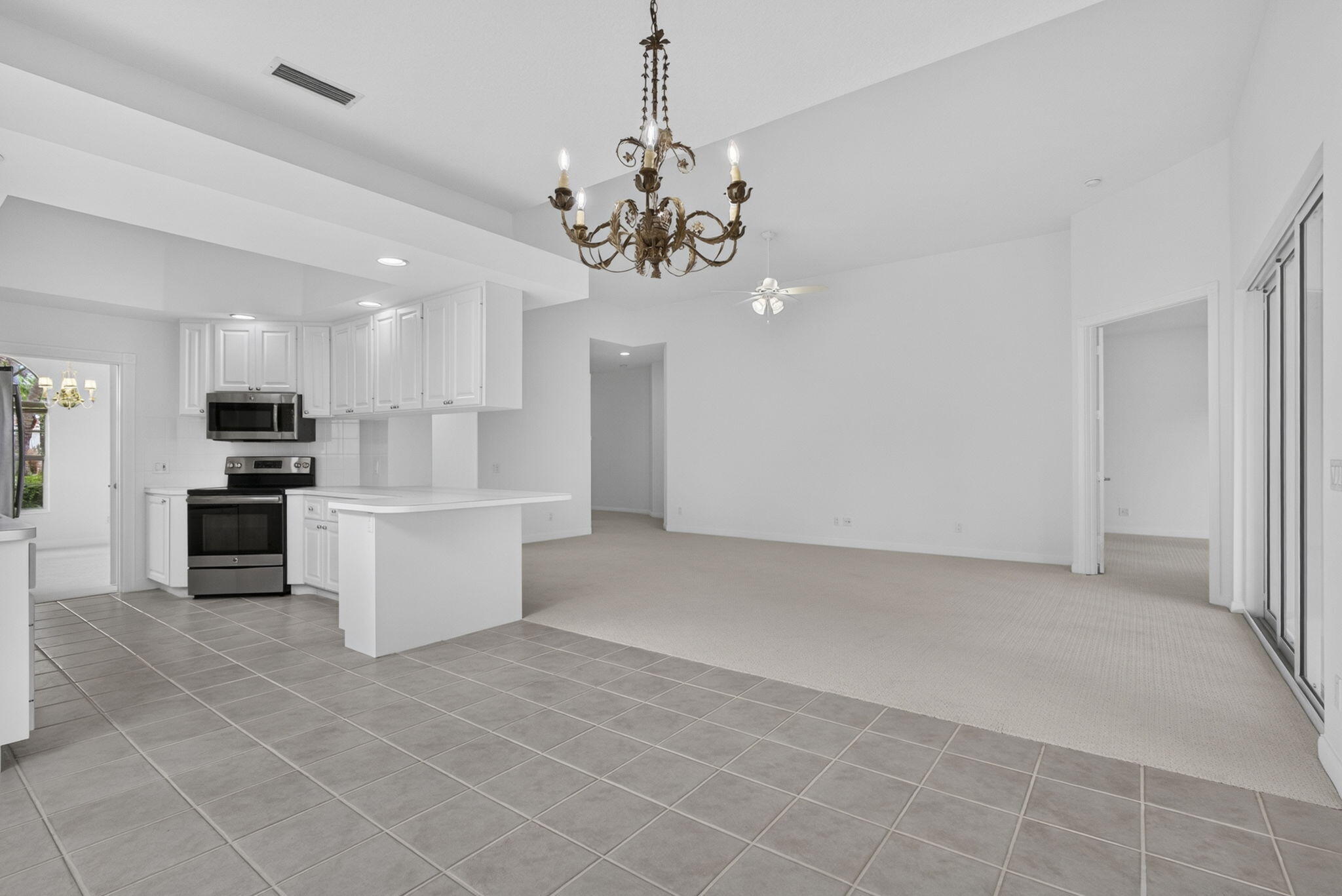 RIVERWALK 4 - Residential